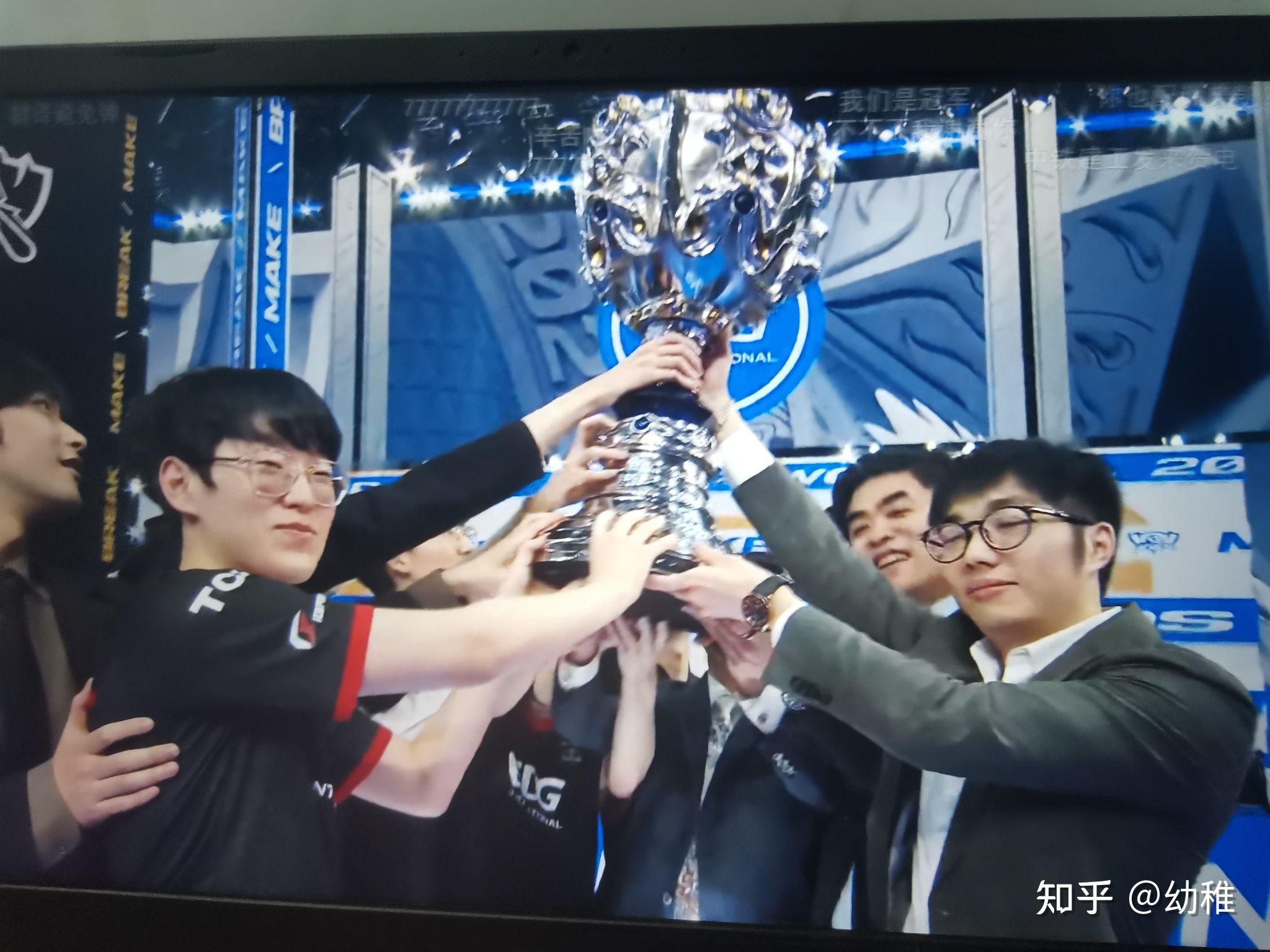 开云官方app入口-包含DK碾压CLG，369关键团战开团秒人鏖战多局成都决赛之夜，让粉丝疯狂欢呼的词条