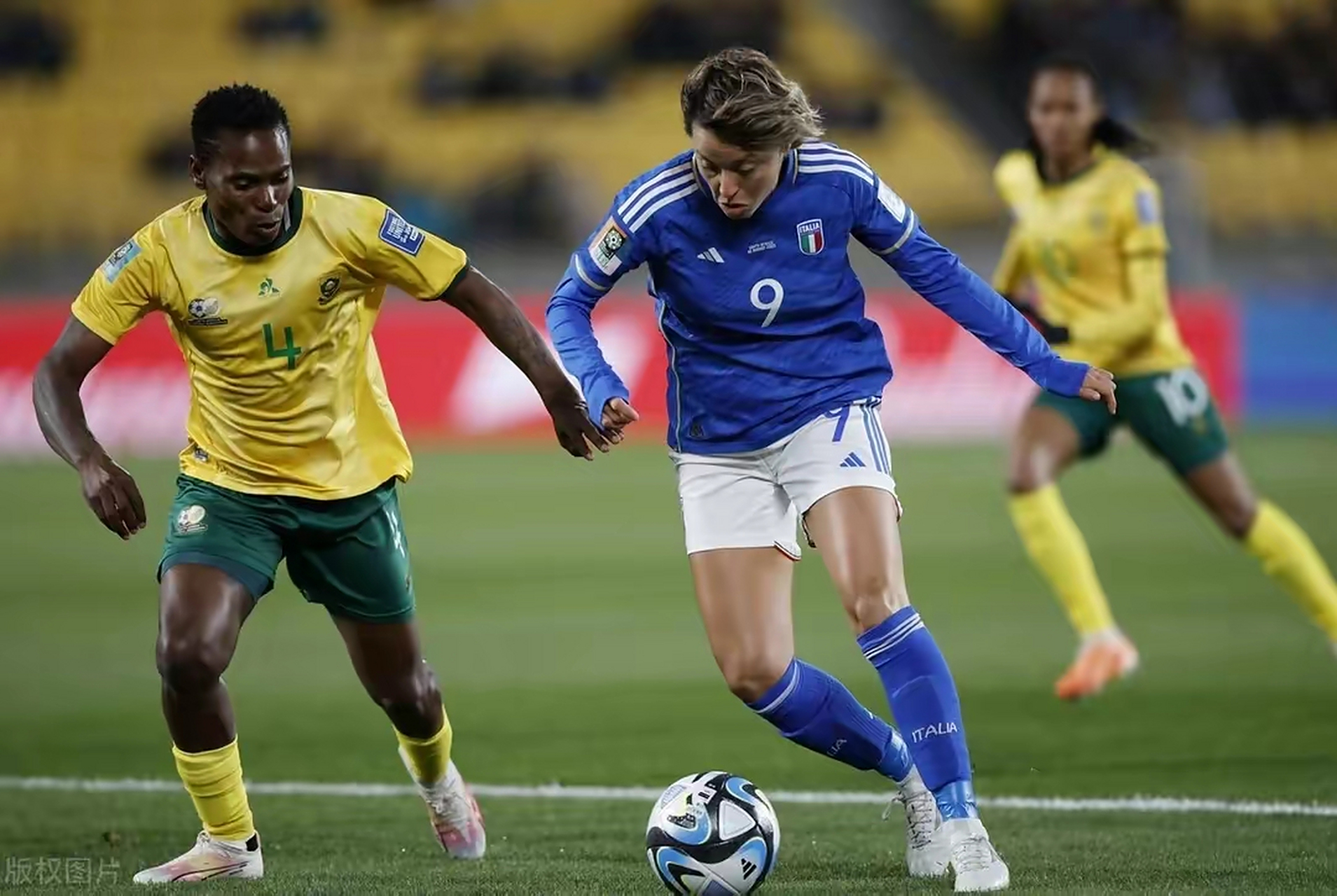 意大利国家女足队在国内赛事中连胜 意大利国家女足队在国内赛事中连胜