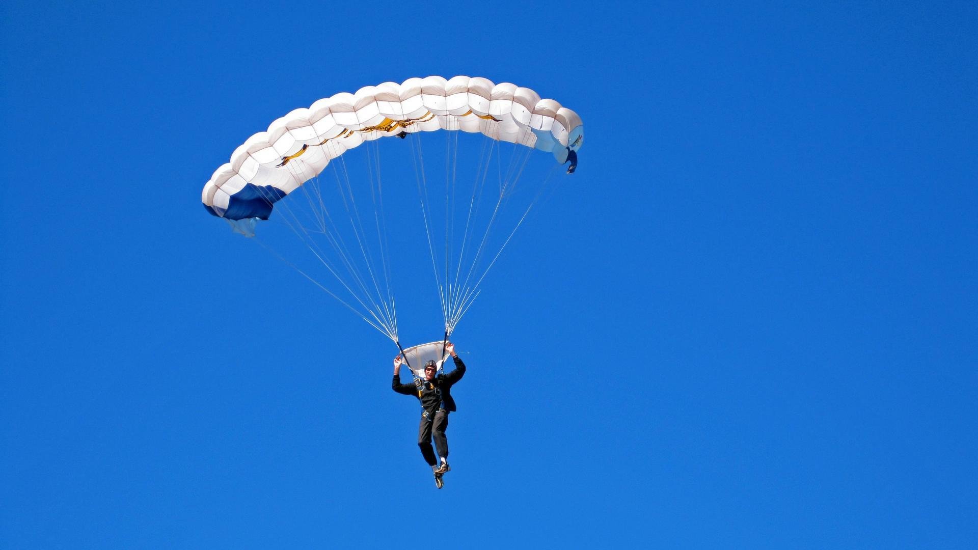 鏖战之核，西西帕斯以戴维斯杯之名，重写美网未竟的史诗